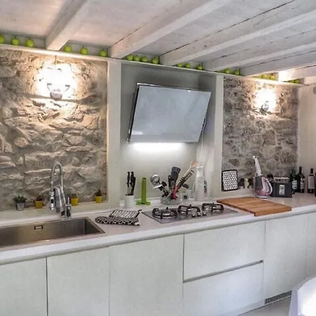 Skyline Retreat Апартаменты Стреза